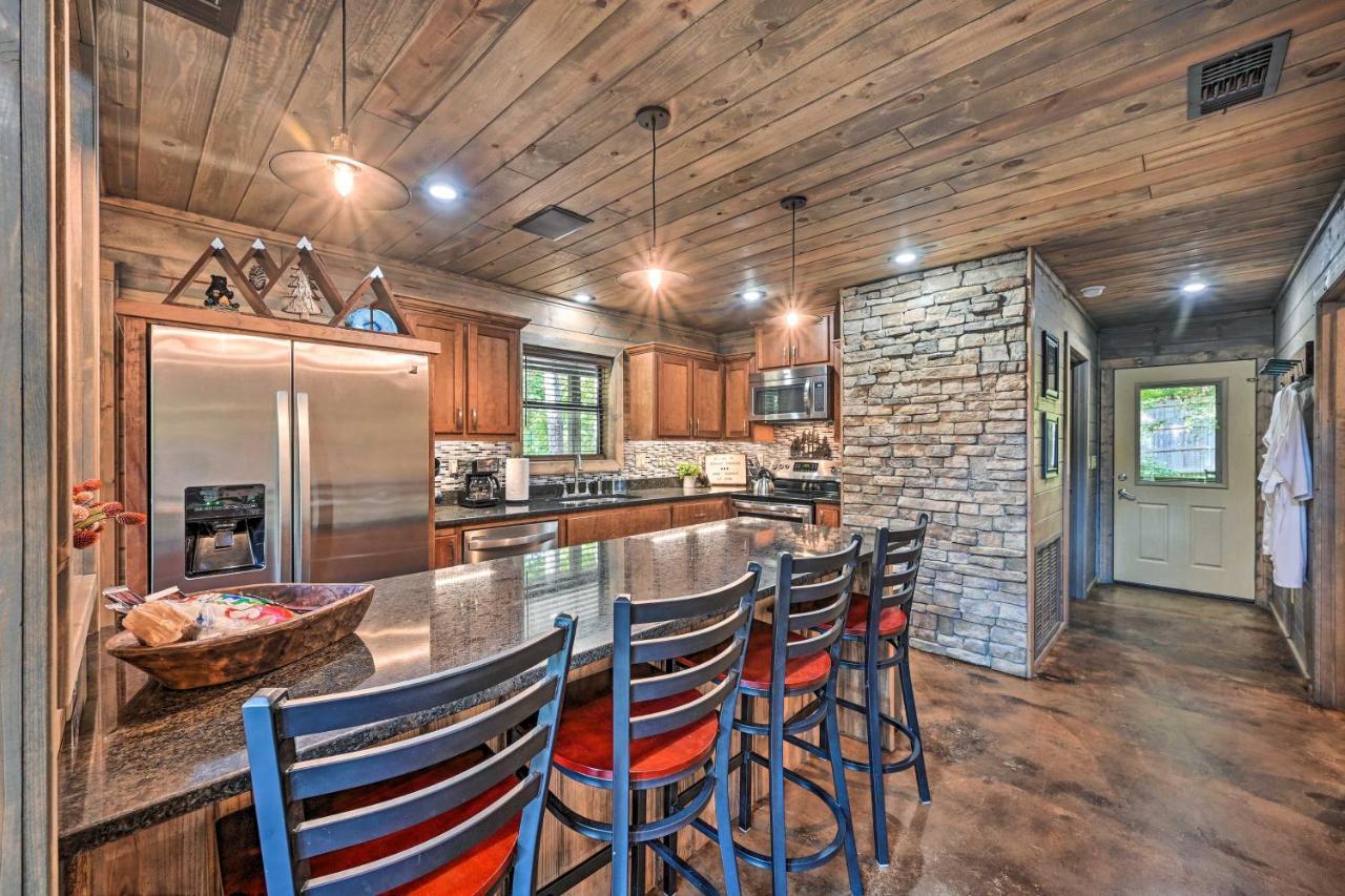 Luxe Broken Bow Cabin With Tesla Charging Station Stephens Gap Екстериор снимка